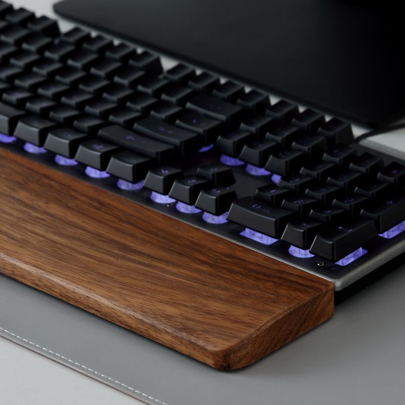 Solid Wood Keyboard Palm Rest  - Office Tech recension och pris